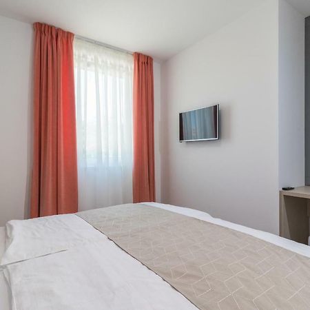 רוביני Luxury Apartments Magali 1 מראה חיצוני תמונה
