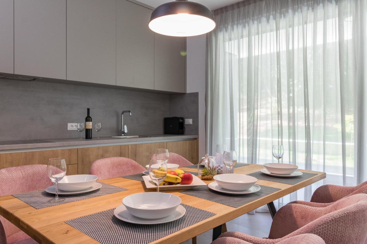 רוביני Luxury Apartments Magali 1 מראה חיצוני תמונה